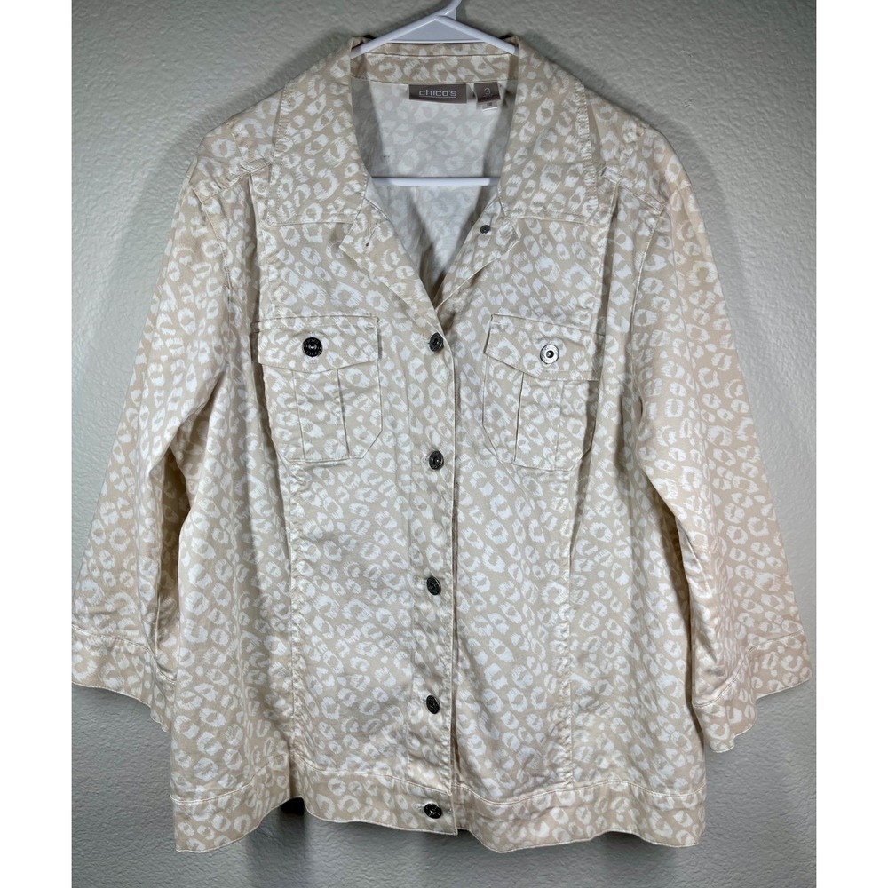 Chicos Womens Beige White Leopard Print 3/4 Sleeve Button Front Jacket Size 3